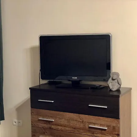 Old With Parking Apartment